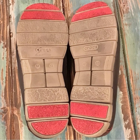 Crocs 13 Loafers Men’s Canvas Comfort Shoes Brown Slip Ons 14773 - Picture 6 of 9